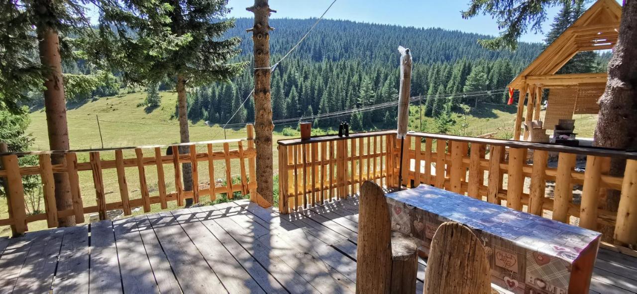 פלאב Pinetrees Lodge מראה חיצוני תמונה