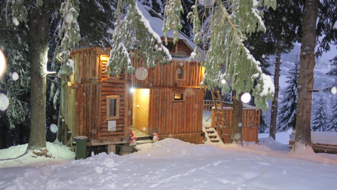 פלאב Pinetrees Lodge מראה חיצוני תמונה