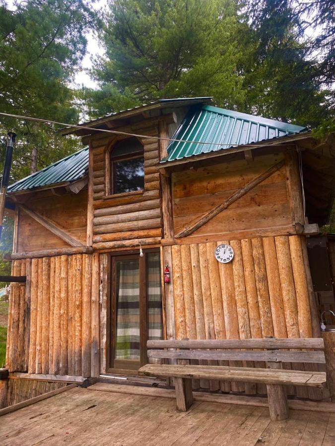 פלאב Pinetrees Lodge מראה חיצוני תמונה